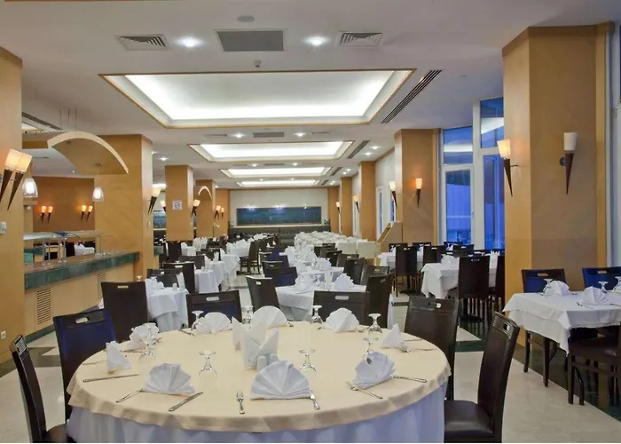 Eliz Convention Center Thermal & Wellnes Hotell 5*