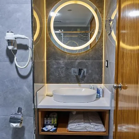 Eliz Convention Center Thermal & Wellnes 호텔 5*