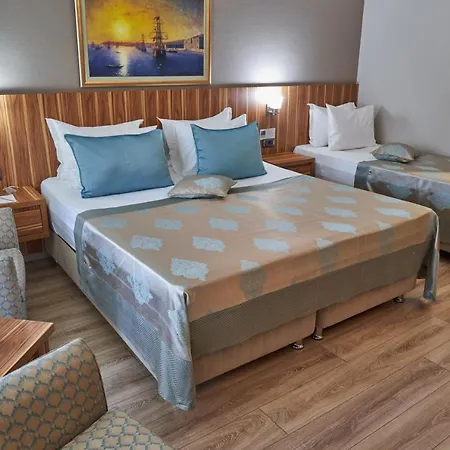 Eliz Convention Center Thermal & Wellnes מלון 5*
