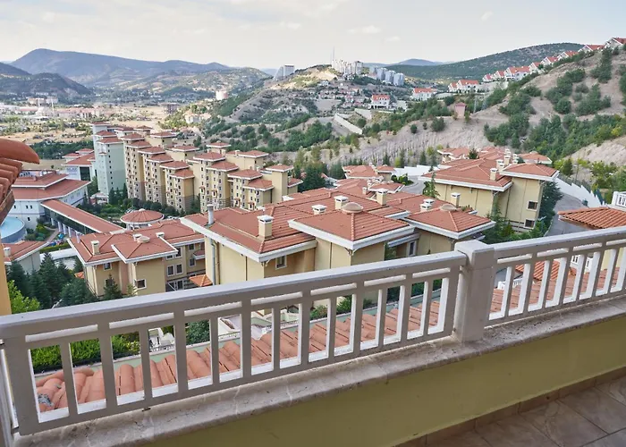 מלון Eliz Convention Center Thermal & Wellnes 5*