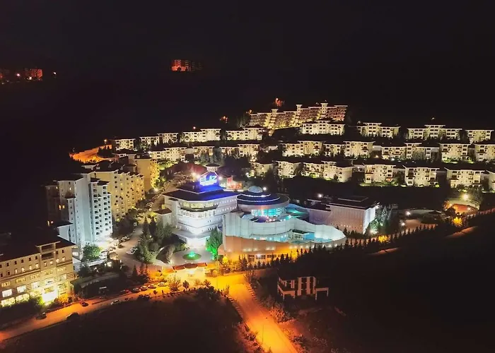 Eliz Convention Center Thermal & Wellnes מלון 5*