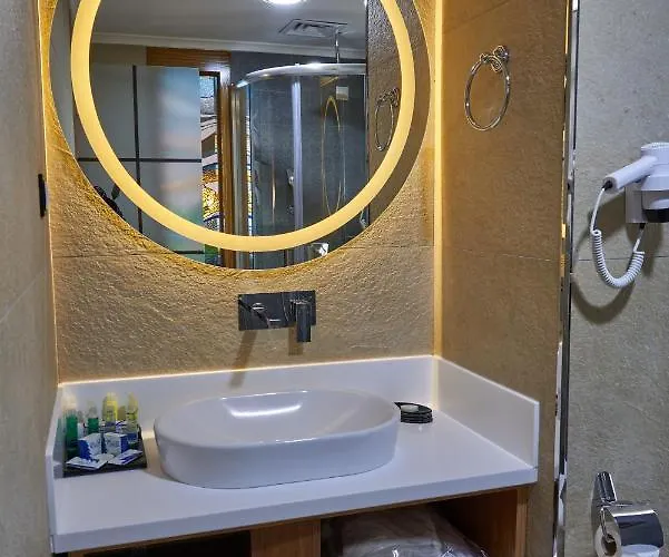 Eliz Convention Center Thermal & Wellnes 5* أنقرة