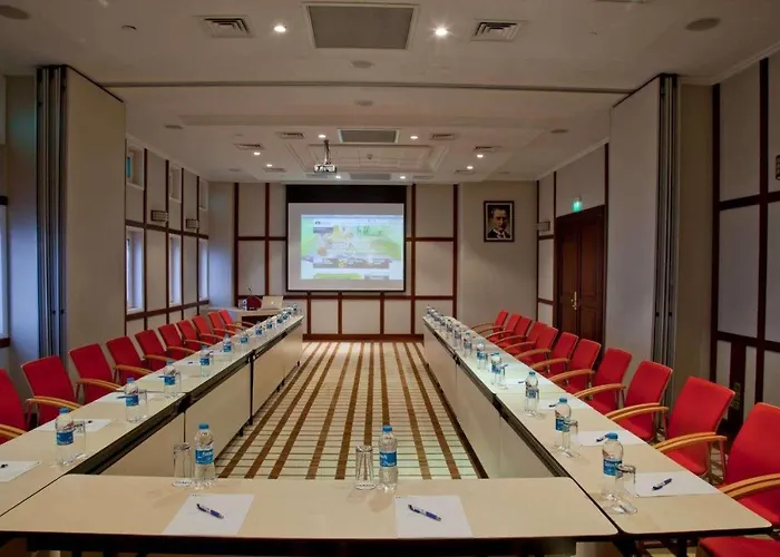 فندق Eliz Convention Center Thermal & Wellnes 5*